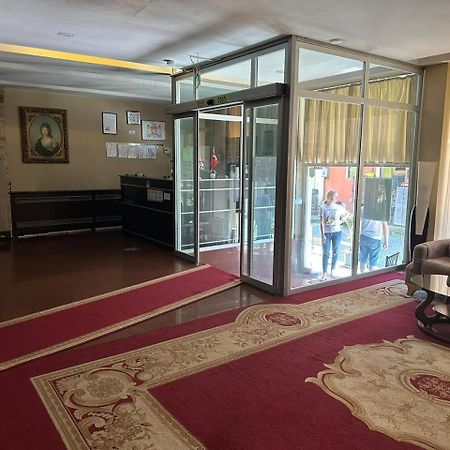 G Bakuri Hotell Batumi Eksteriør bilde