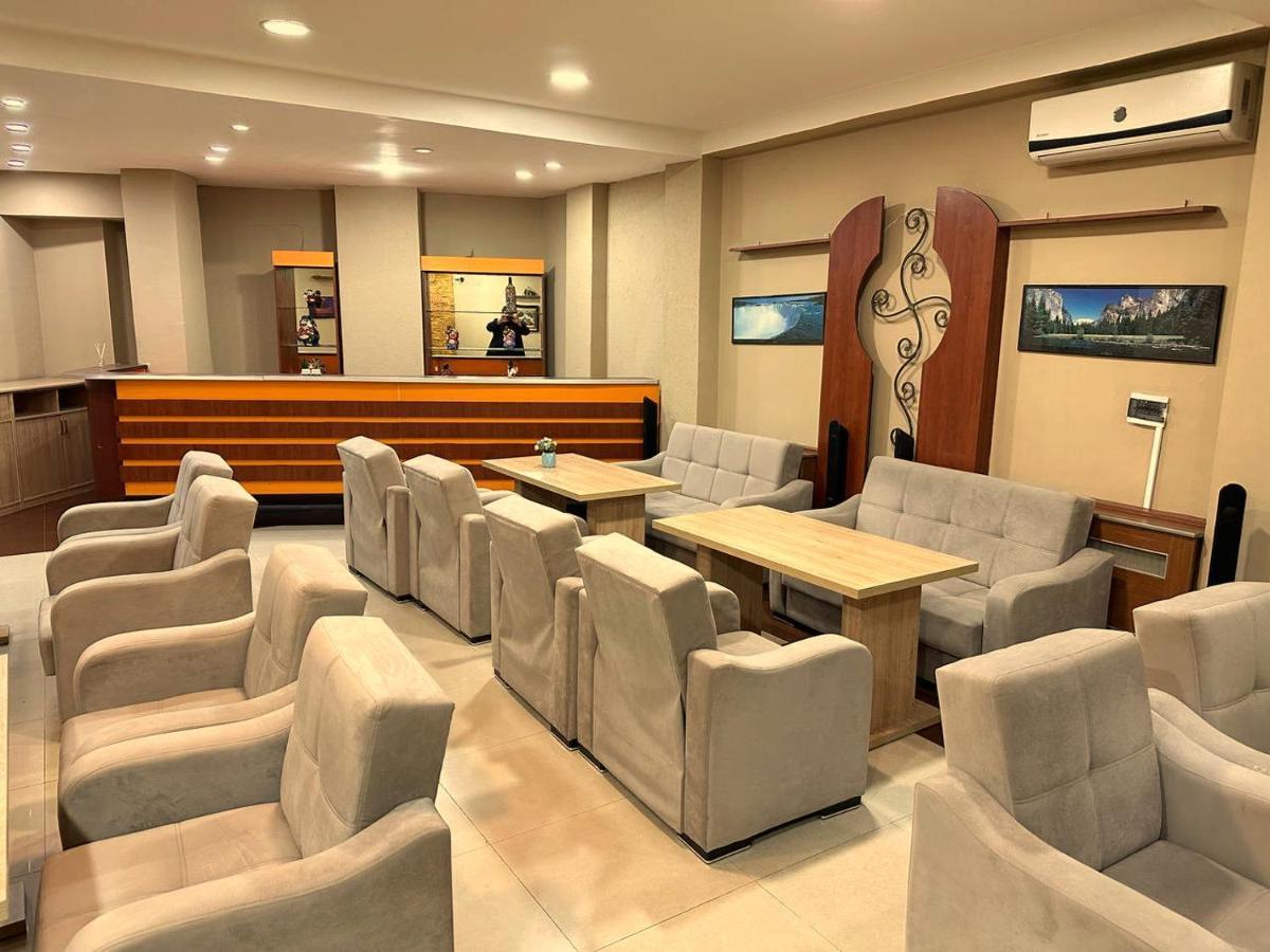 G Bakuri Hotell Batumi Eksteriør bilde