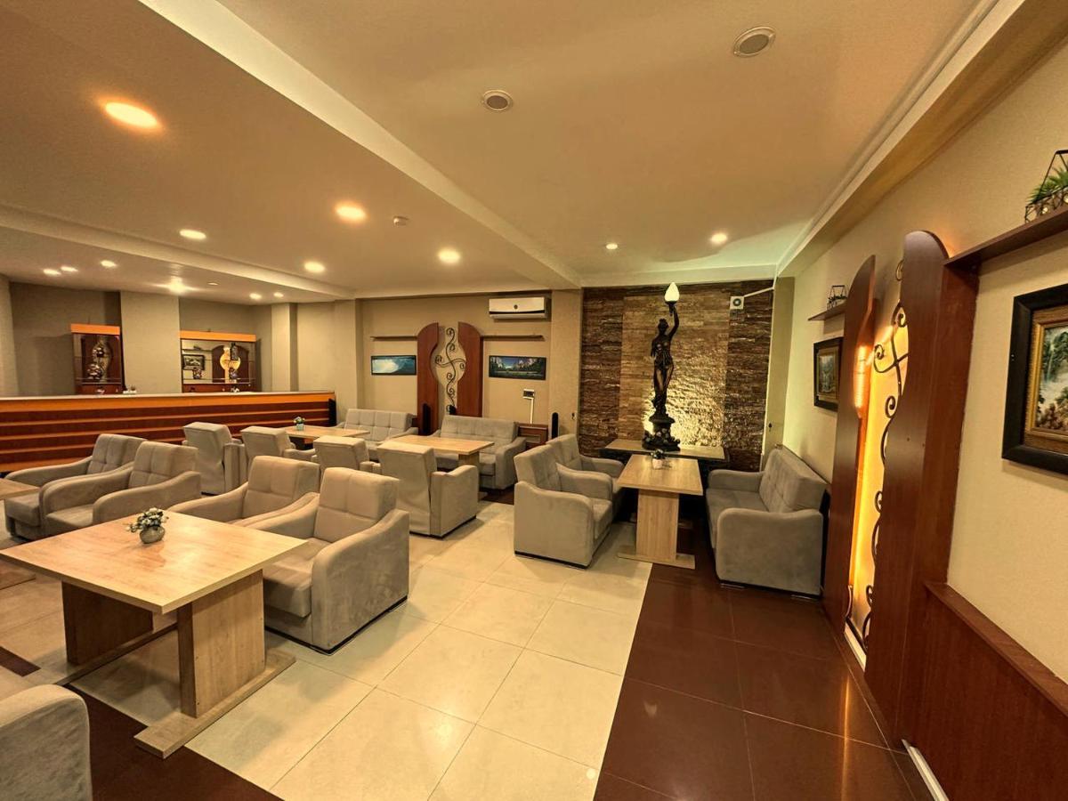 G Bakuri Hotell Batumi Eksteriør bilde