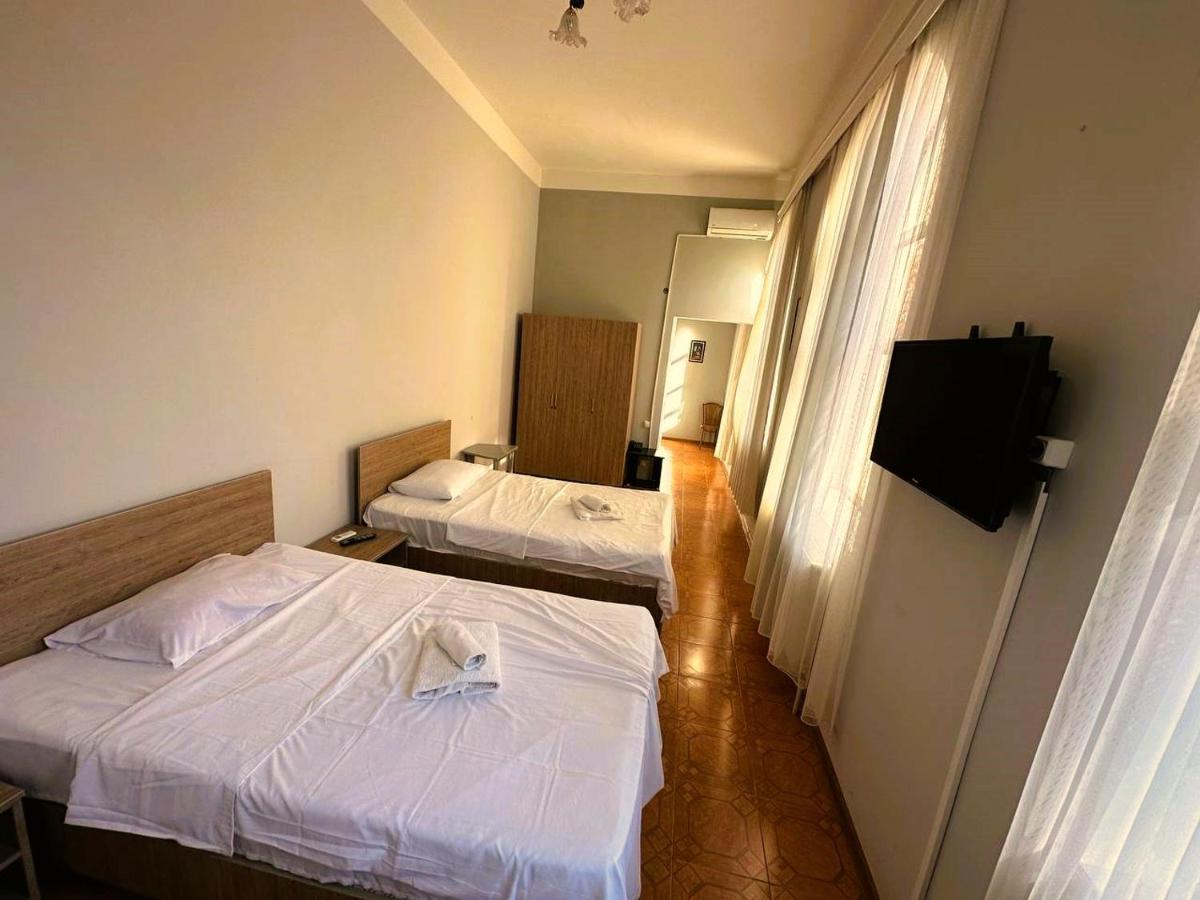 G Bakuri Hotell Batumi Eksteriør bilde