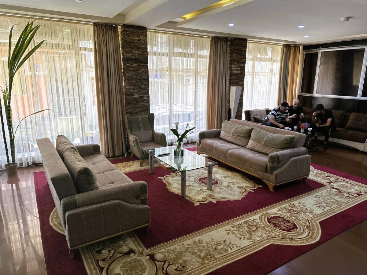 G Bakuri Hotell Batumi Eksteriør bilde