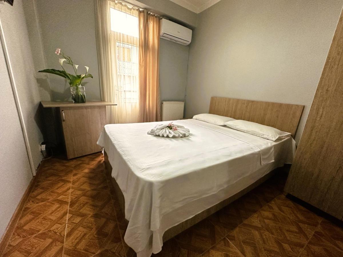 G Bakuri Hotell Batumi Eksteriør bilde